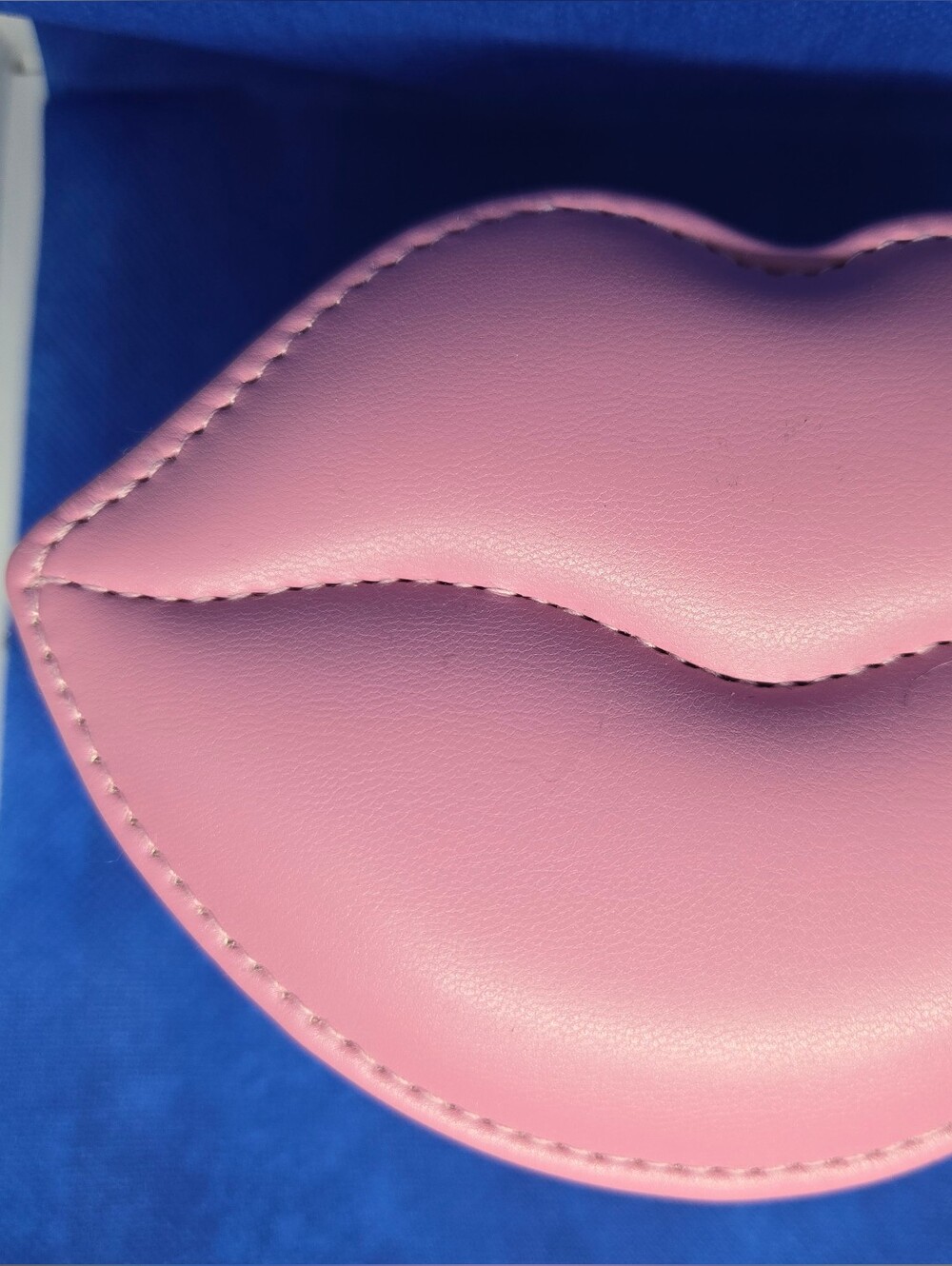 Kendra Scott Pink Faux Leather Lip Jewelry Storage Case Travel Vanity Box Boxed